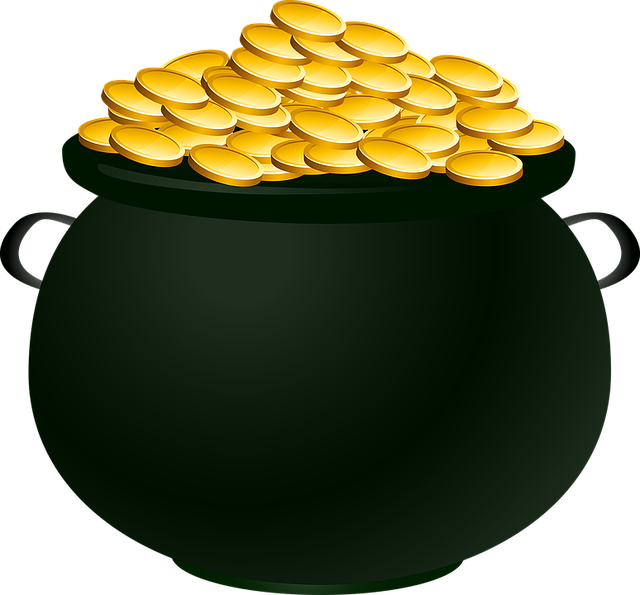 džbán s mincemi